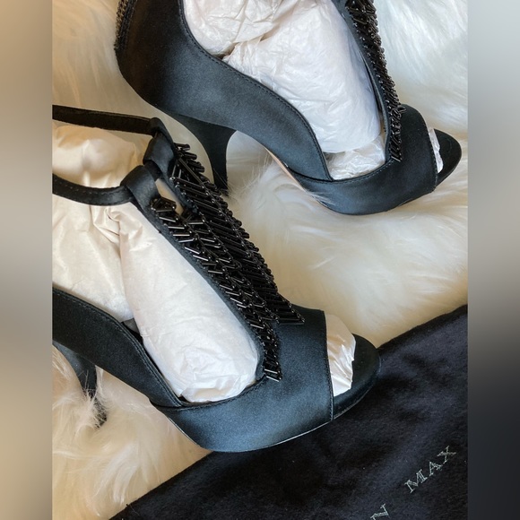 Gorgeous Leon Max Black Beaded Party Heels, 6.5 - Picture 5 of 16